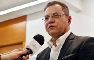 Deputados devem votar LOA em 2° quinzena de dezembro, crava Botelho; veja vídeo