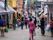 Comércio na rua e em shoppings de VG e Cuiabá funcionará no feriado de sexta