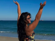 Giulia Costa, filha de Flávia Alessandra curte praia em Miami declara: ‘my happy place!’