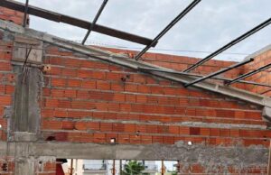 Trabalhador fica ferido ao receber descarga elétrica em obra