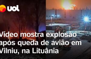 Avião cai em cima de casa perto de aeroporto na Lituânia; vídeo flagra momento