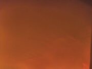 Incêndio de grandes proporções atinge barracão de madeireira em Sorriso