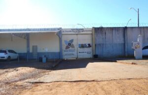 Detento é encontrado morto com bilhete do CV nas costas