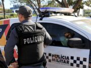 Criminoso atira em mulher dentro de mercado e é morto em confronto com a PM