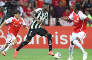 Botafogo derrota Inter e joga por um empate para ser campeão domingo