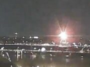 Avião com 64 pessoas e helicóptero militar dos EUA colidem no ar em Washington