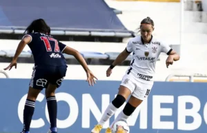 São Paulo anuncia a contratação da atacante Giovanna Crivelari