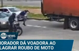 Morador dá voadora e impede fuga de ladrão de moto em SP; veja