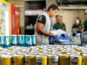 Distribuidoras de bebidas são fechadas por venderem itens fora do prazo de validade