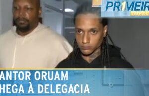 Veja momento em que o rapper Oruam chega à delegacia, no Rio de Janeiro
