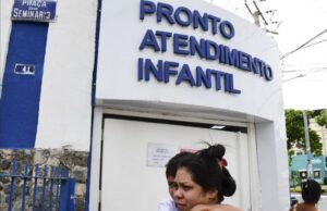 Pais se desesperam com suspensão no atendimento