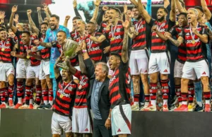 Flamengo é bicampeão carioca após empate sem gols com Fluminense