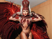 Juju Salimeni exibe tanquinho e bumbum empinado em fantasia sexy: ‘Pronta’