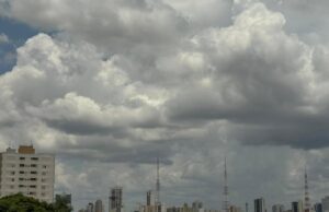 Fim de semana será de céu nublado e dias quentes em MT