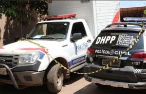 Vizinhos encontram homem morto caído na cozinha de casa