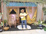 Artesão mantém tradição da viola de cocho e ensina futuras gerações