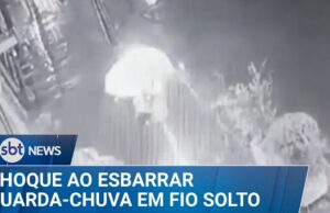 Mulher leva choque ao esbarrar guarda-chuva em fio de eletricidade solto; veja