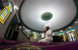 Comunidade muçulmana celebra o fim do Ramadã em Cuiabá