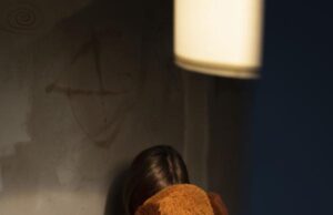 Mudanças de comportamento e gestos podem denunciar violência sexual infantil