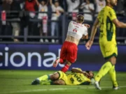 Pitta marca e deixa Bragantino na vice-liderança do Brasileiro