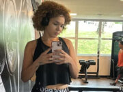 Filha de Simony mostra antes e depois de ganhar 10 kg de massa magra: ‘Perdeu 40’