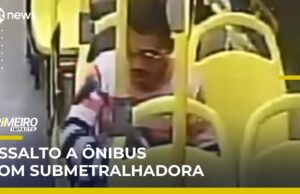 Homem saca submetralhadora de mochila e assalta ônibus em Manaus; veja