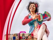 Contadora de histórias transforma paixão literária em profissão