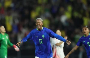 Jhonson decide e Brasil volta a derrotar Japão em amistoso