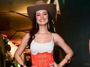 Eslovênia Marques celebra véspera de São João com visual inspirador: ‘Fogueira’