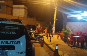 Inconformado com fim de casamento, homem invade casa, espanca ex e promete matá-la