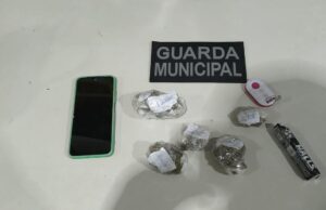 Motociclista é preso durante entrega de drogas em VG