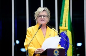 Senadora critica lentidão em aplicação da lei antifeminicídio; ‘beneficia quem tem dinheiro para advogado’