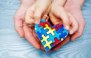 Estado sanciona lei para identificação de carros com pessoas autistas