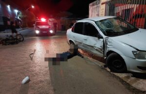 Jovens de 23 e 24 anos morrem em batida entre moto e carro em cruzamento