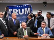 ‘Bolsonarista raiz’, senador pede que Michelle seja a líder da direita