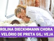 Veja Video – Carolina Dieckmmann chora e se despede de Preta Gil em velório no Theatro do Rio
