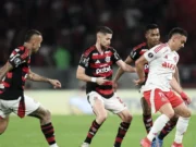 Nacional acompanha duelo final entre Inter e Fla pela Libertadores