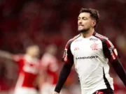 Flamengo volta a derrotar o Internacional e avança na Libertadores