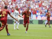 Bahia derrota Santos e ganha força na luta por vaga na Libertadores