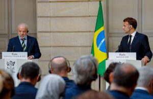 Lula e Macron reforçam acordo Mercosul-União Europeia em 2025 em ligação de uma hora