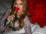 Virginia Fonseca ganha buquê com 500 rosas avaliado em R$ 18 mil em Dubai