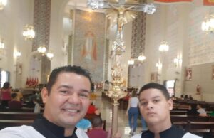 Juiz manda pai e filho para júri por assassinato de menor encontrada em poço