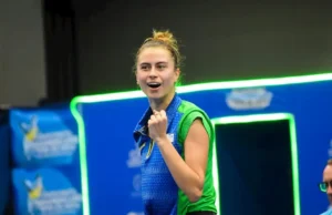 Takahashi bate australiana em estreia no Europe Smash de tênis de mesa