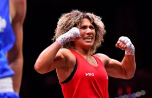 Rebeca Lima é campeã mundial de boxe em Liverpool