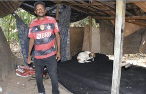 Barracos têm animais de estimação e até televisão em Cuiabá