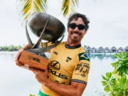 Inspirado em Ronaldo, Yago Dora destaca supremacia brasileira no surfe