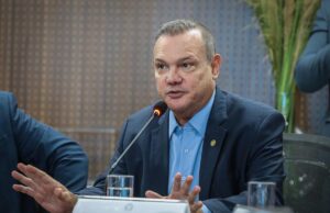 Desafio a adversário; Fagundes ameaça abrir caixa-preta