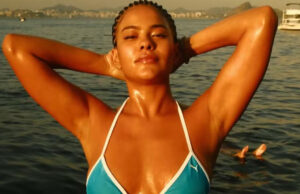 Bella Campos curte passeio de barco e se declara ao Rio: ‘Valeu a pena vender tudo’