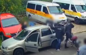 Veja Vídeo – Câmera registra família sendo assaltada na porta de casa em São Paulo; veja