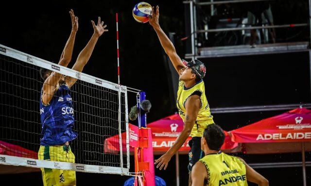 george_e_saymon_x_andre_e_renato_mundial_volei_de_praia_2025.jpg